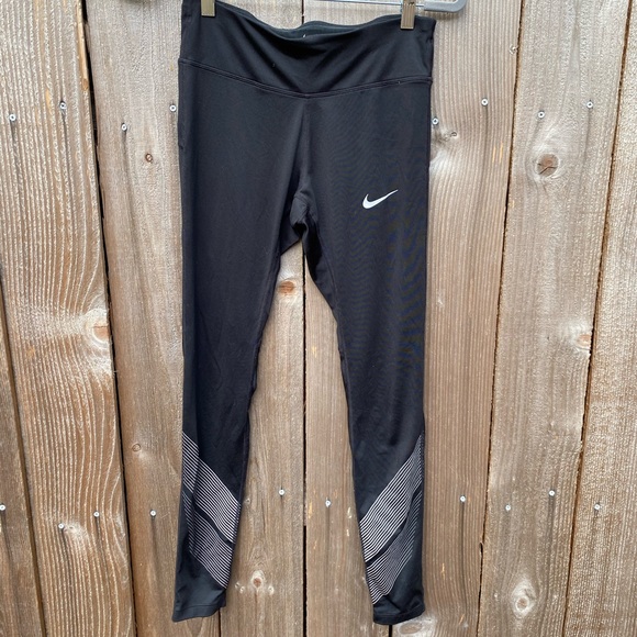 Nike Leggings - Picture 1 of 3